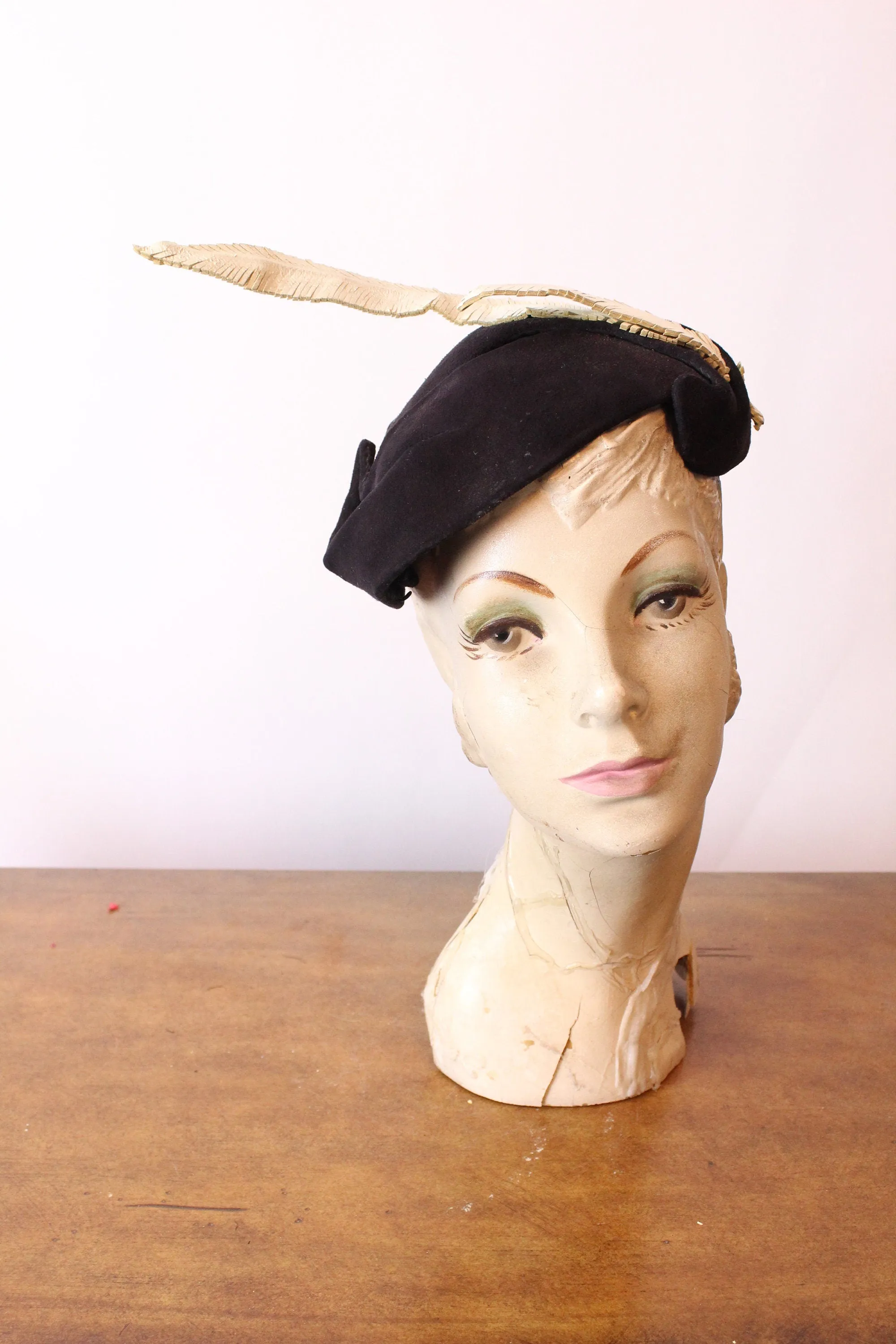 1950s LEATHER FEATHERS fascinator HAT | new fall