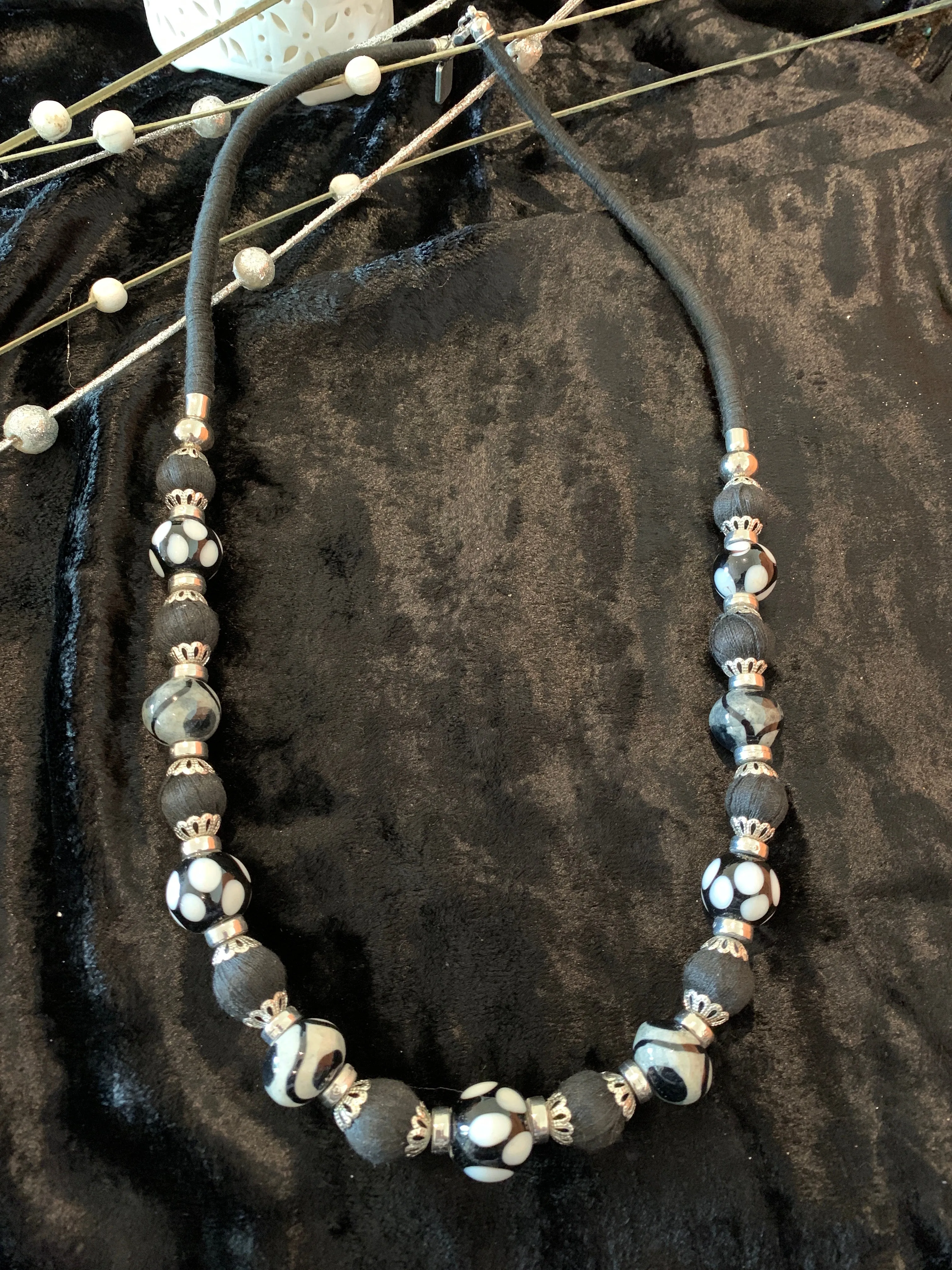 Black and White Beads Necklace