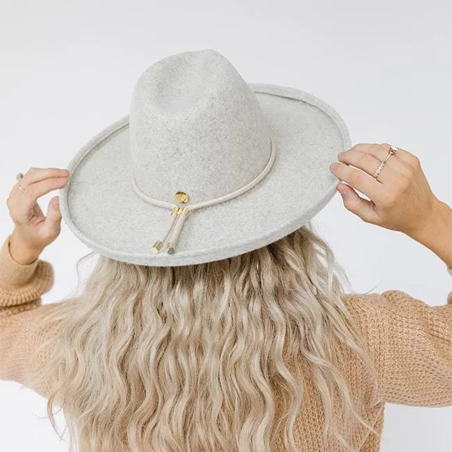 Cara Loren Pencil Brim