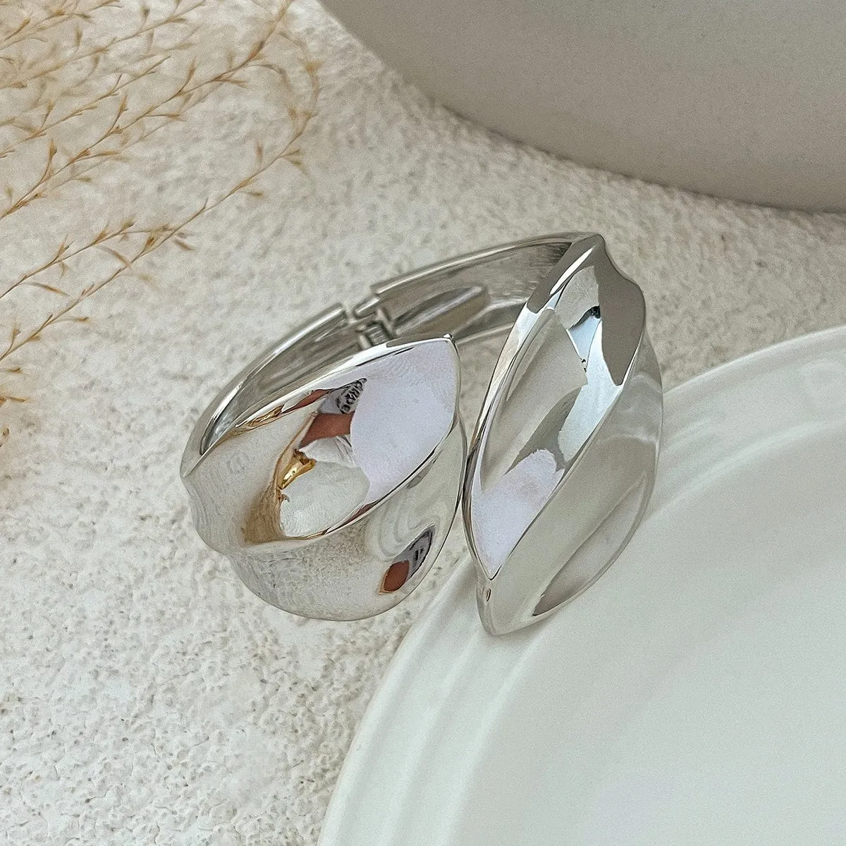 Chic Abstract Leaf Wide Cuff Bangle Bracelet