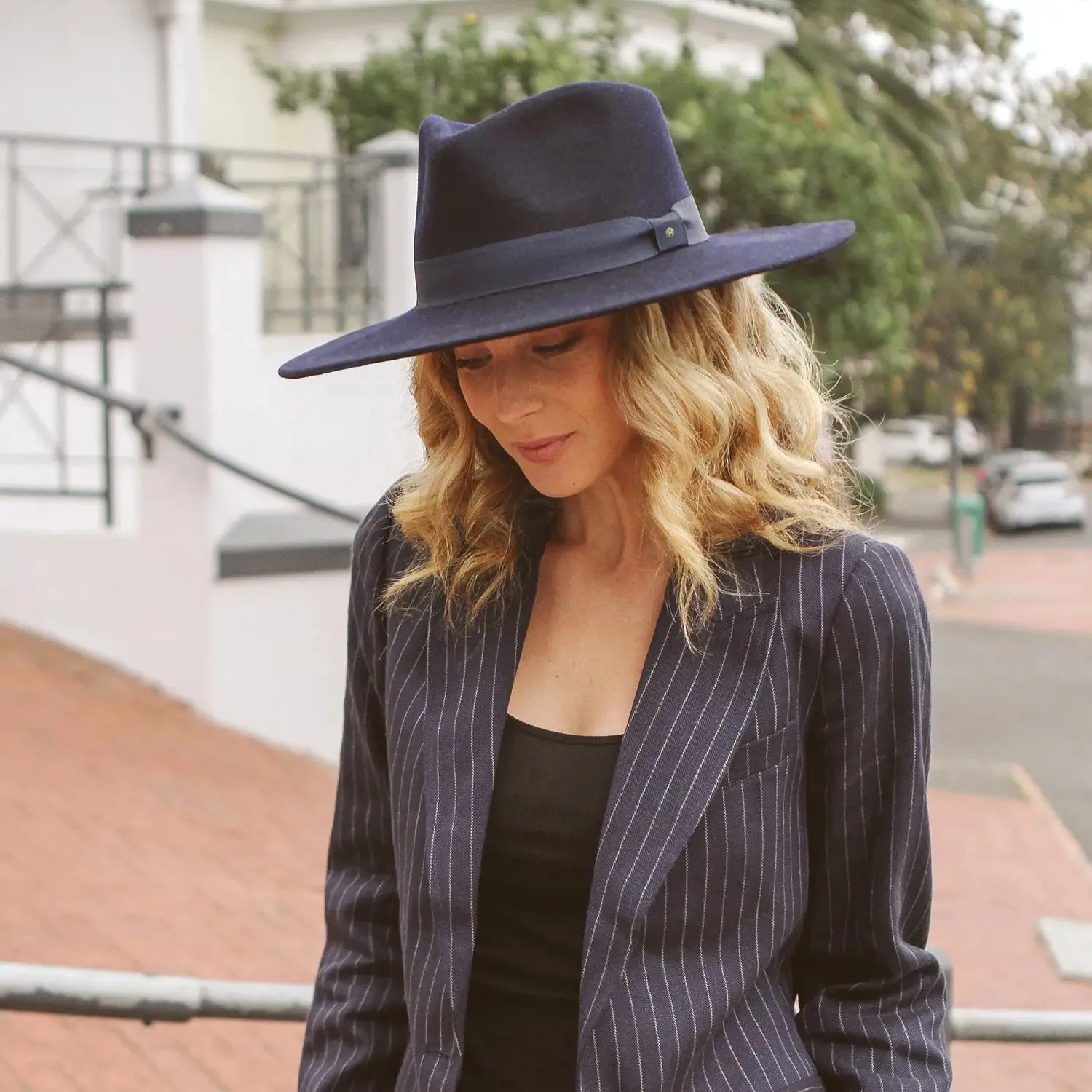 Chloe Fedora