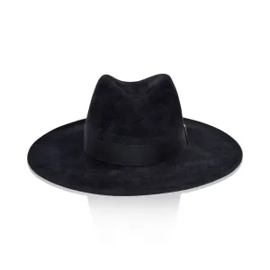Jeannie // Black Felt