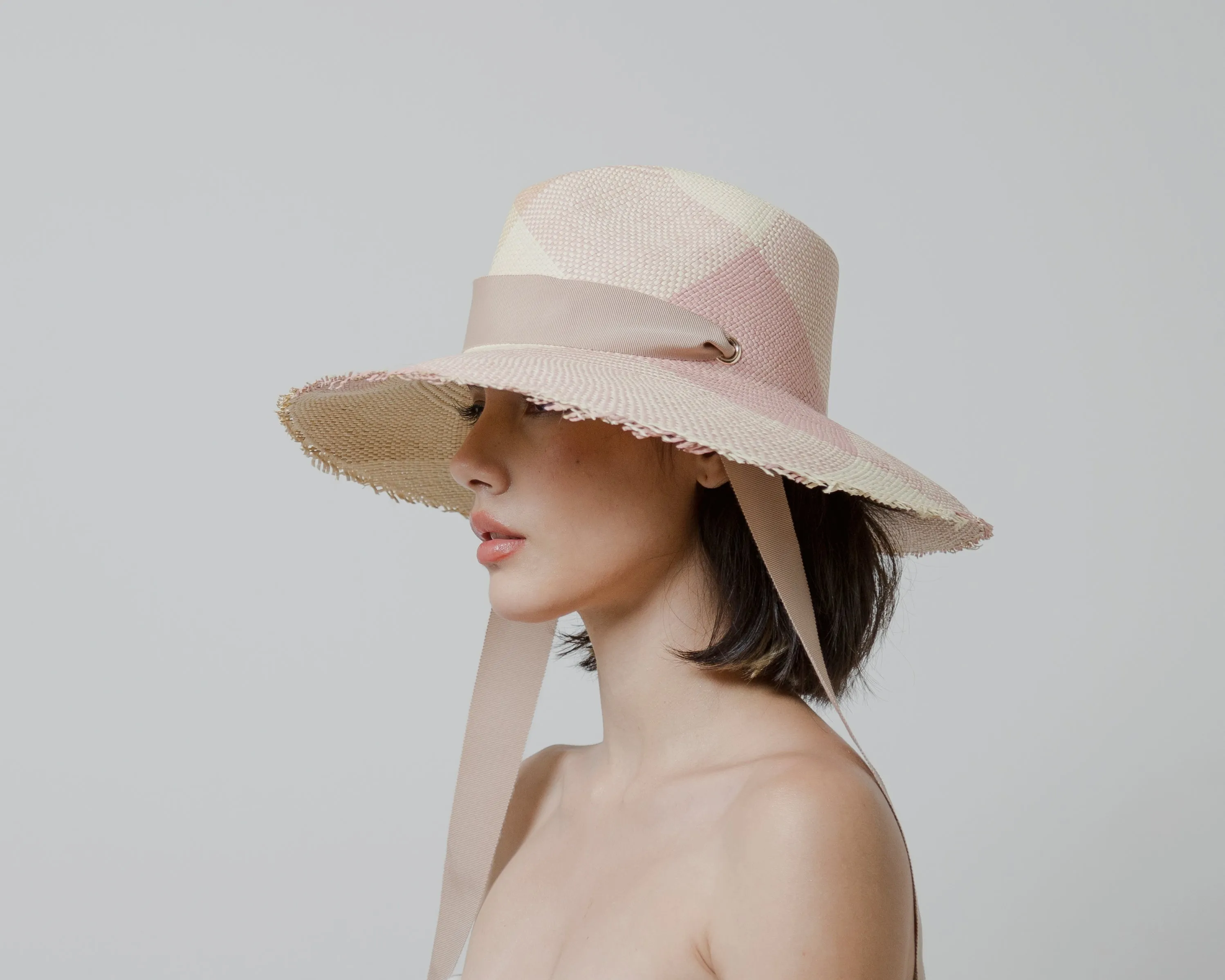 "Hojas" Frayed Aguacate Hat Long Brim