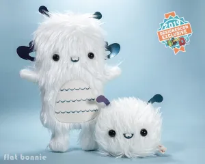 Snax'on and Baby Snax - DesignerCon 2019 Exclusive - Baby Alien plush