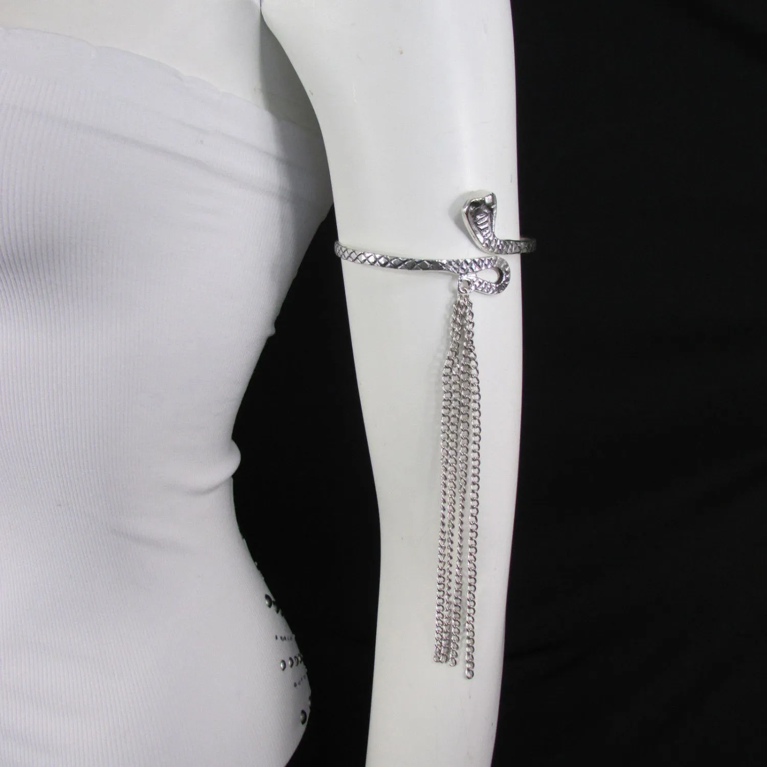 Women Gold Metal Bracelet 5 Long Finger Bone Skeleton Hand Chain