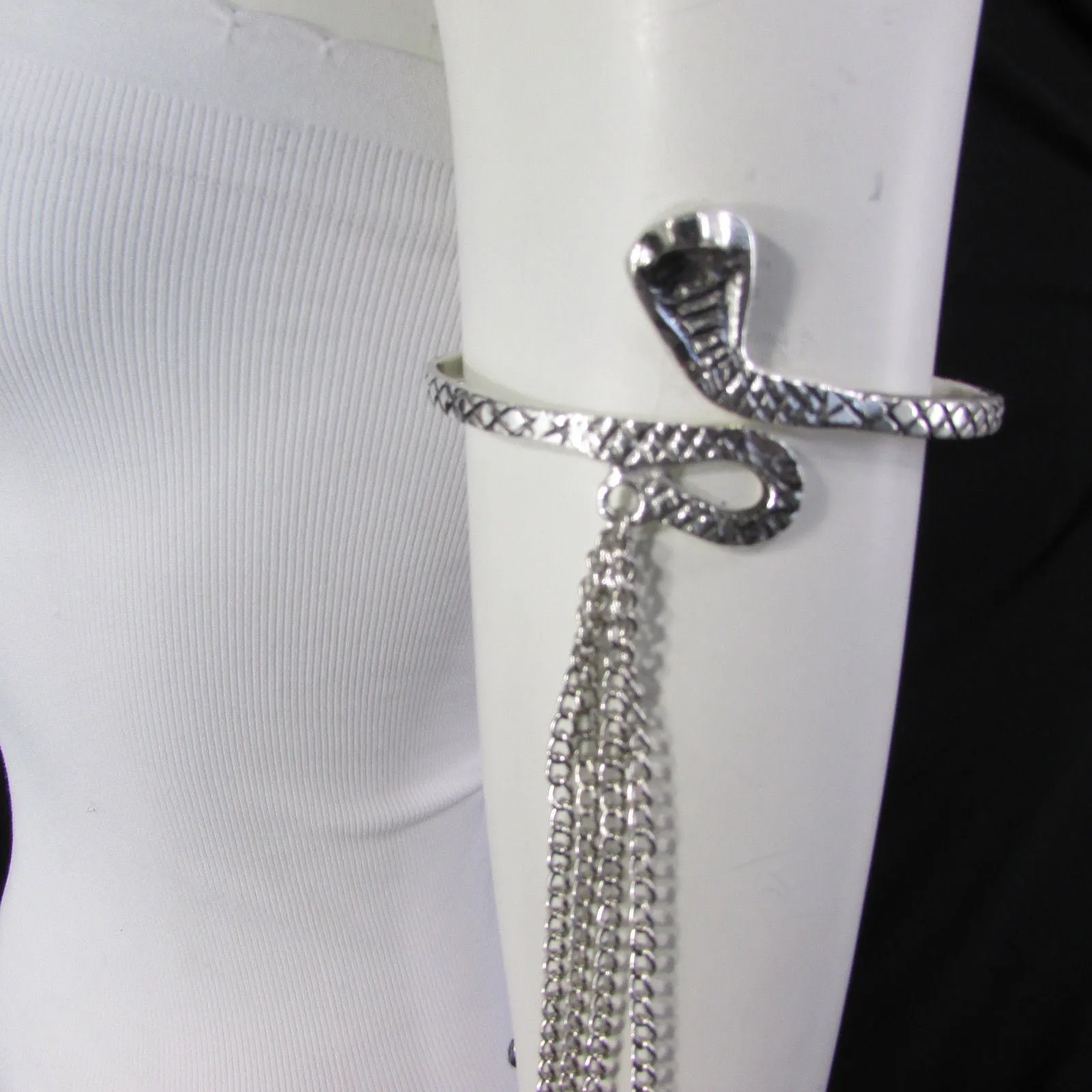Women Gold Metal Bracelet 5 Long Finger Bone Skeleton Hand Chain